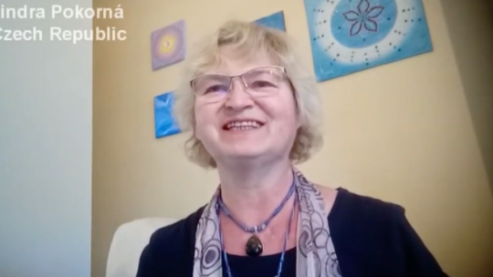 “Há uma alegria de viver simplesmente. E o fato que eu realmente vivo. As ações fluem como em um fluxo, e ao mesmo tempo é um estado de paz e um estado de calma.”